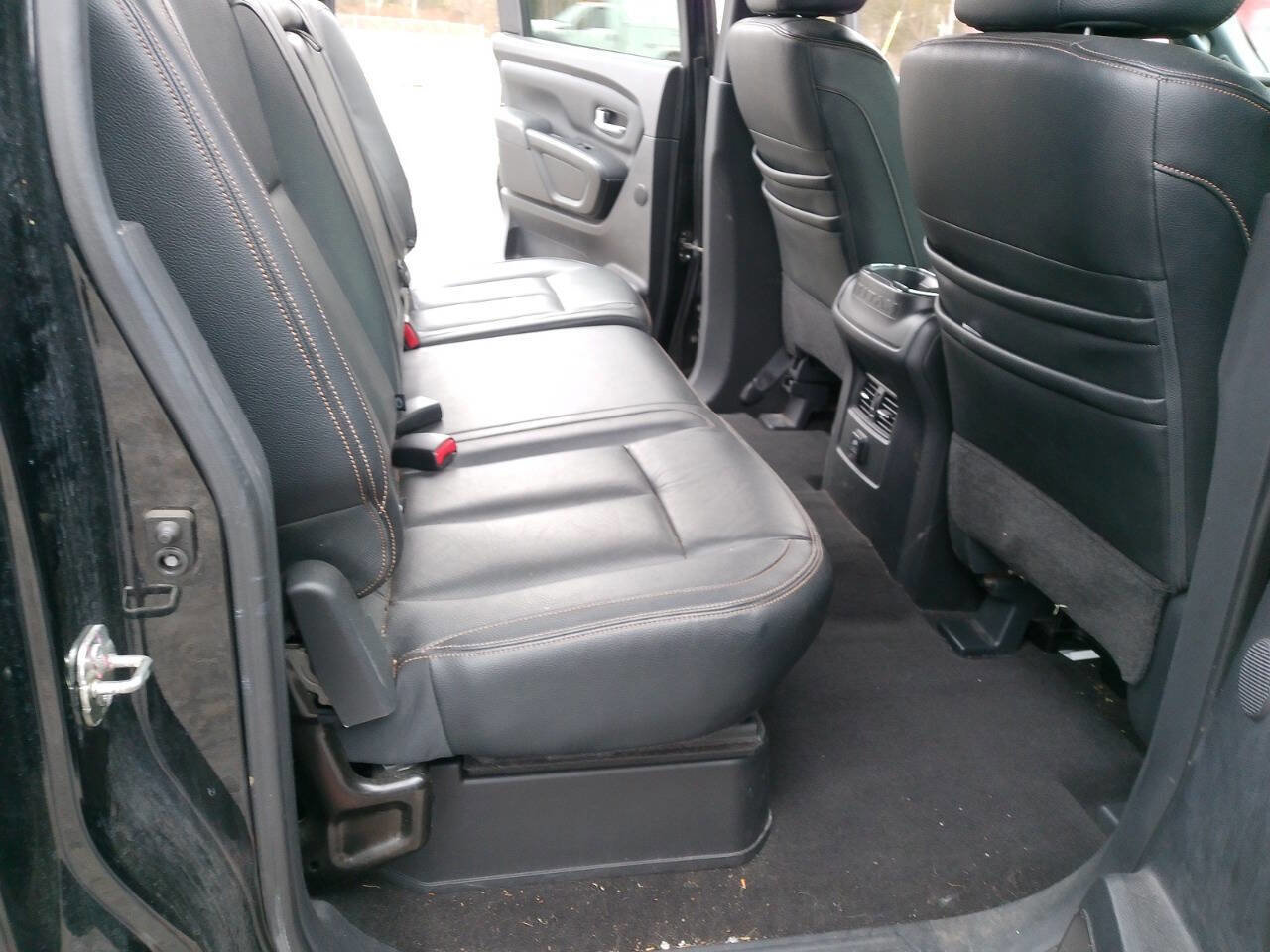Used 2018 Nissan Titan SL w/ Midnight Edition image 21