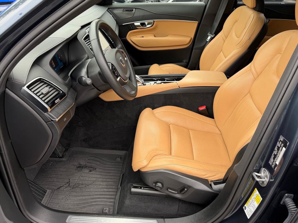 Certified 2024 Volvo XC90 B6 Ultimate w/ Protection Package AWD/4WD image 10