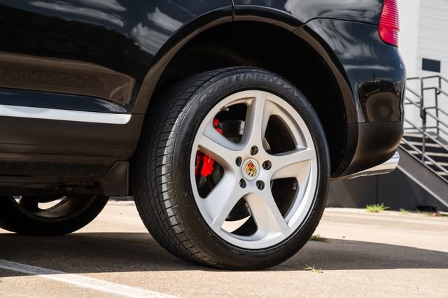 Used 2006 Porsche Cayenne Turbo S AWD/4WD image 48