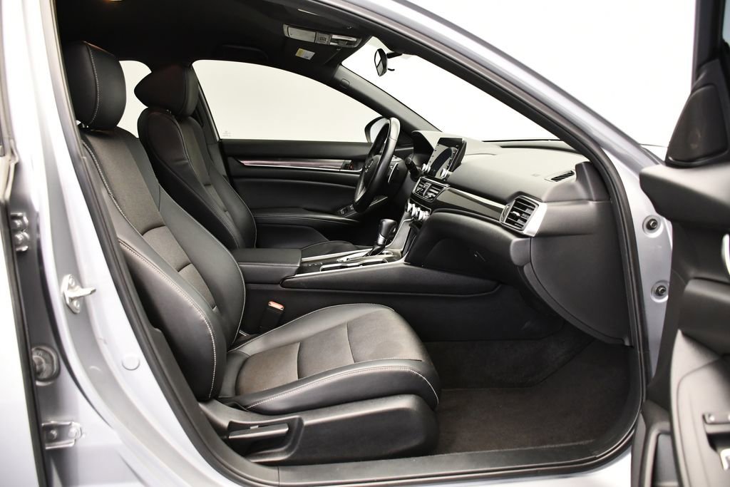 Used 2018 Honda Accord Sport image 44