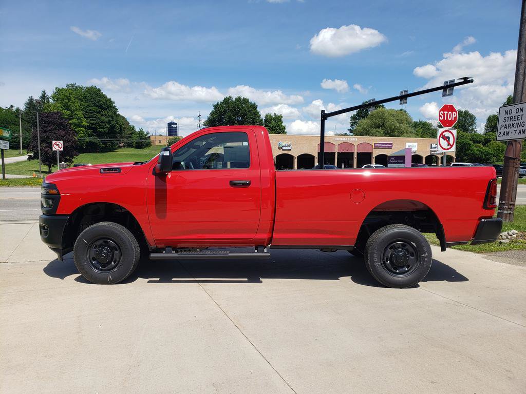 New 2026 RAM 2500 Tradesman AWD/4WD image 7