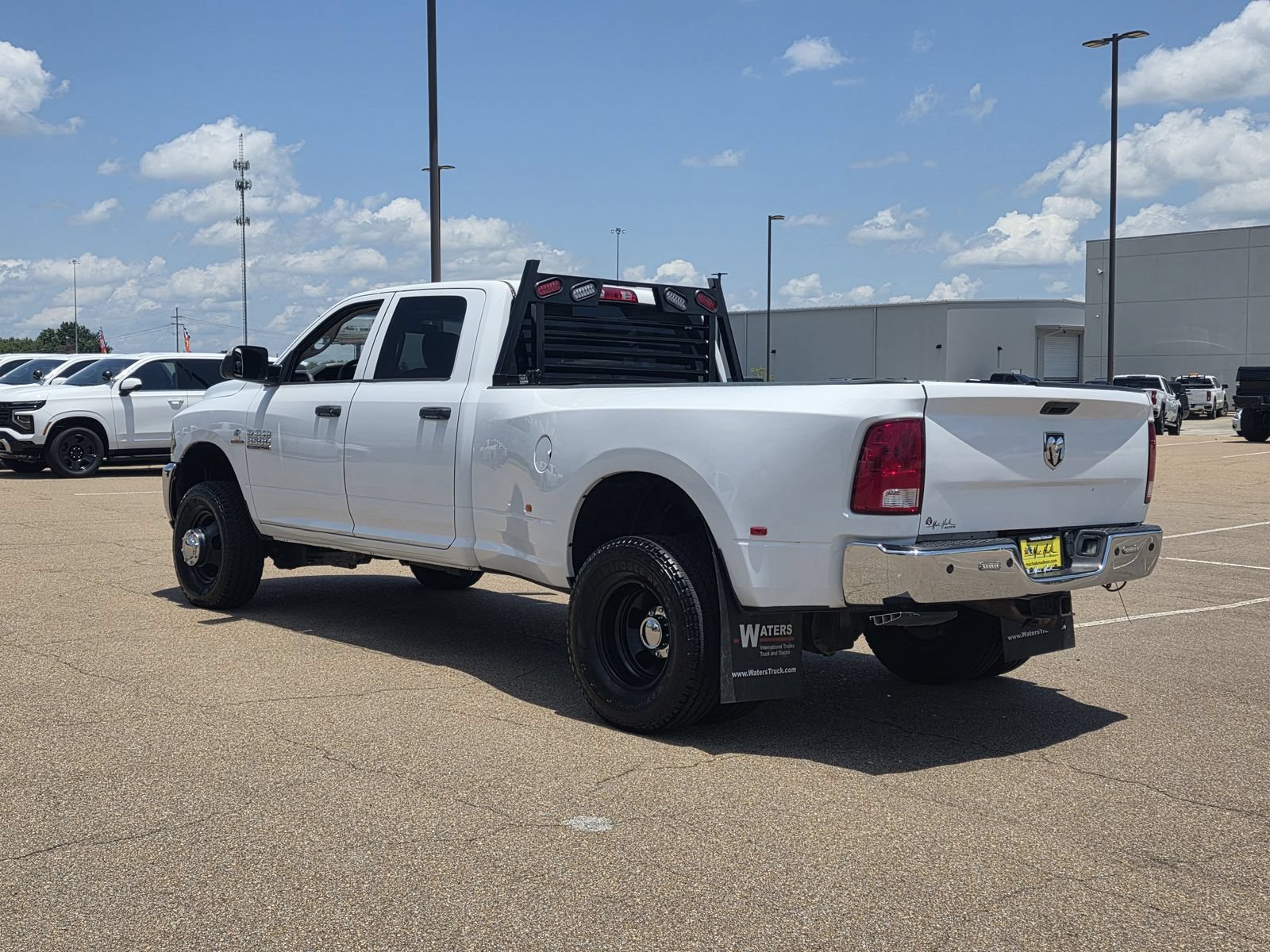 Used 2018 RAM 3500 Tradesman w/ Chrome Appearance Group AWD/4WD image 7