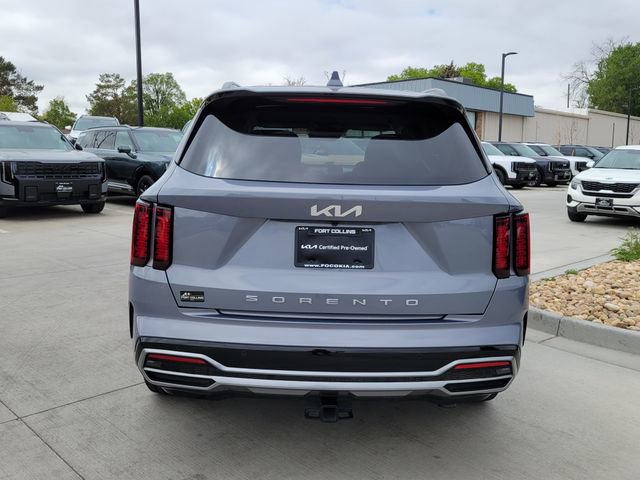 Certified 2022 Kia Sorento EX FWD image 4