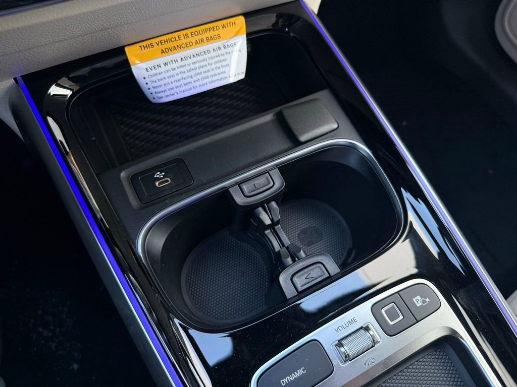 New 2026 Mercedes-Benz GLB 250 4MATIC image 25