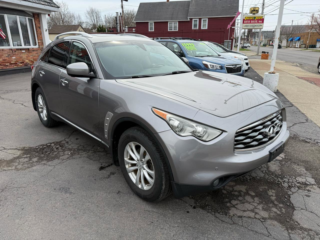Used 2009 INFINITI FX35 AWD w/ Technology Pkg image 3