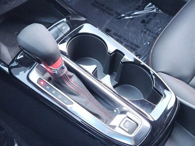 Used 2024 Chevrolet Trax RS w/ Sunroof Package image 23