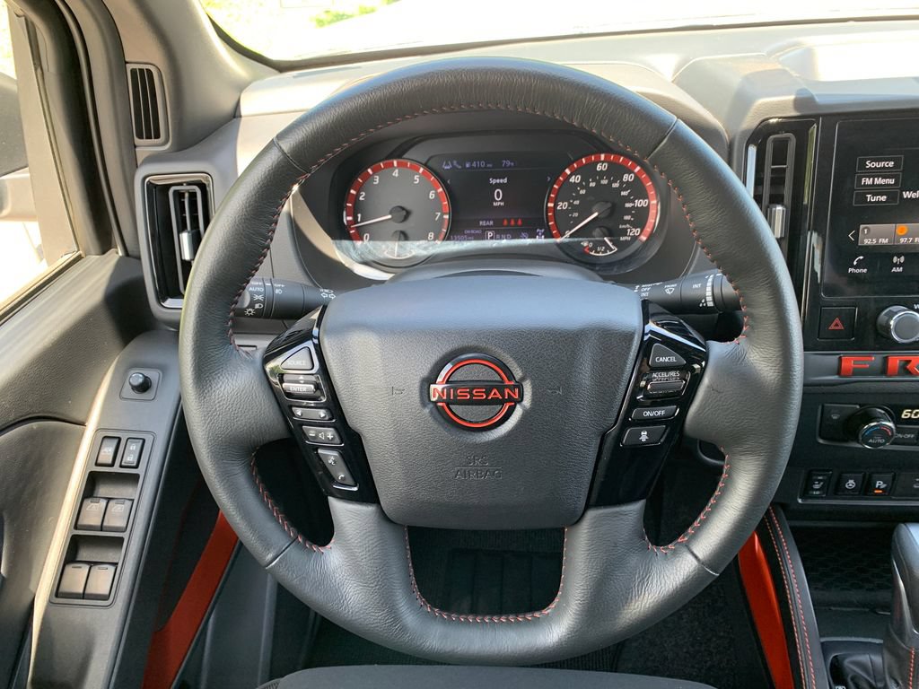 Used 2026 Nissan Frontier PRO-4X AWD/4WD image 11