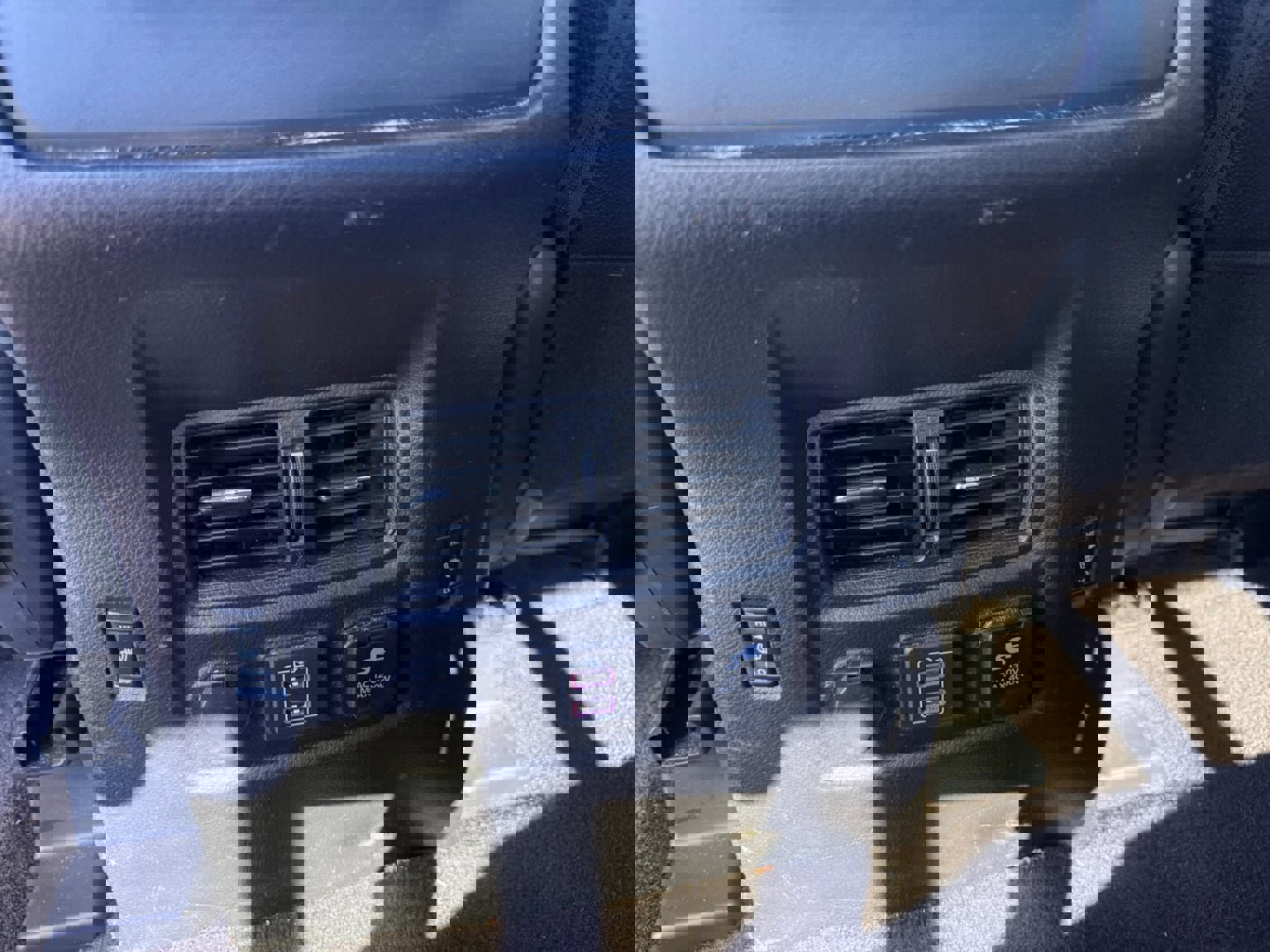 Used 2022 Nissan Titan PRO-4X w/ Pro-4x Convenience Package image 25