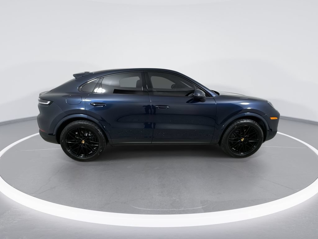 Used 2024 Porsche Cayenne Coupe AWD/4WD image 9