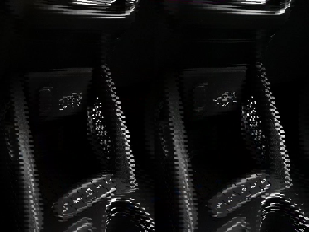 Used 2022 Chevrolet TrailBlazer LT w/ Driver Confidence Package image 37