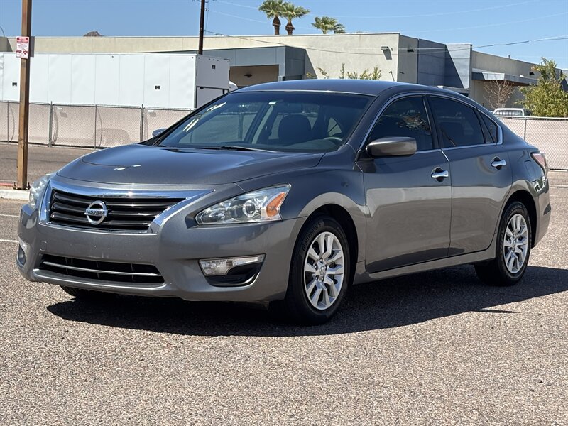 Used 2014 Nissan Altima 2.5 S w/ Display Audio Package FWD image 8