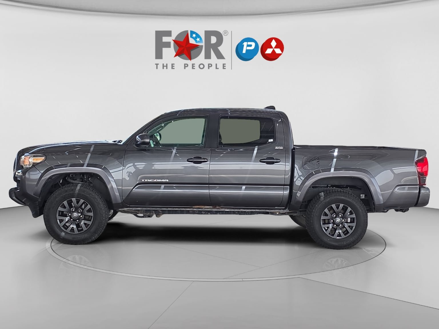 Used 2020 Toyota Tacoma SR5 w/ Technology Package AWD/4WD image 6
