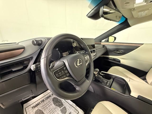 Certified 2025 Lexus ES 300h 300h w/ Premium Package image 8