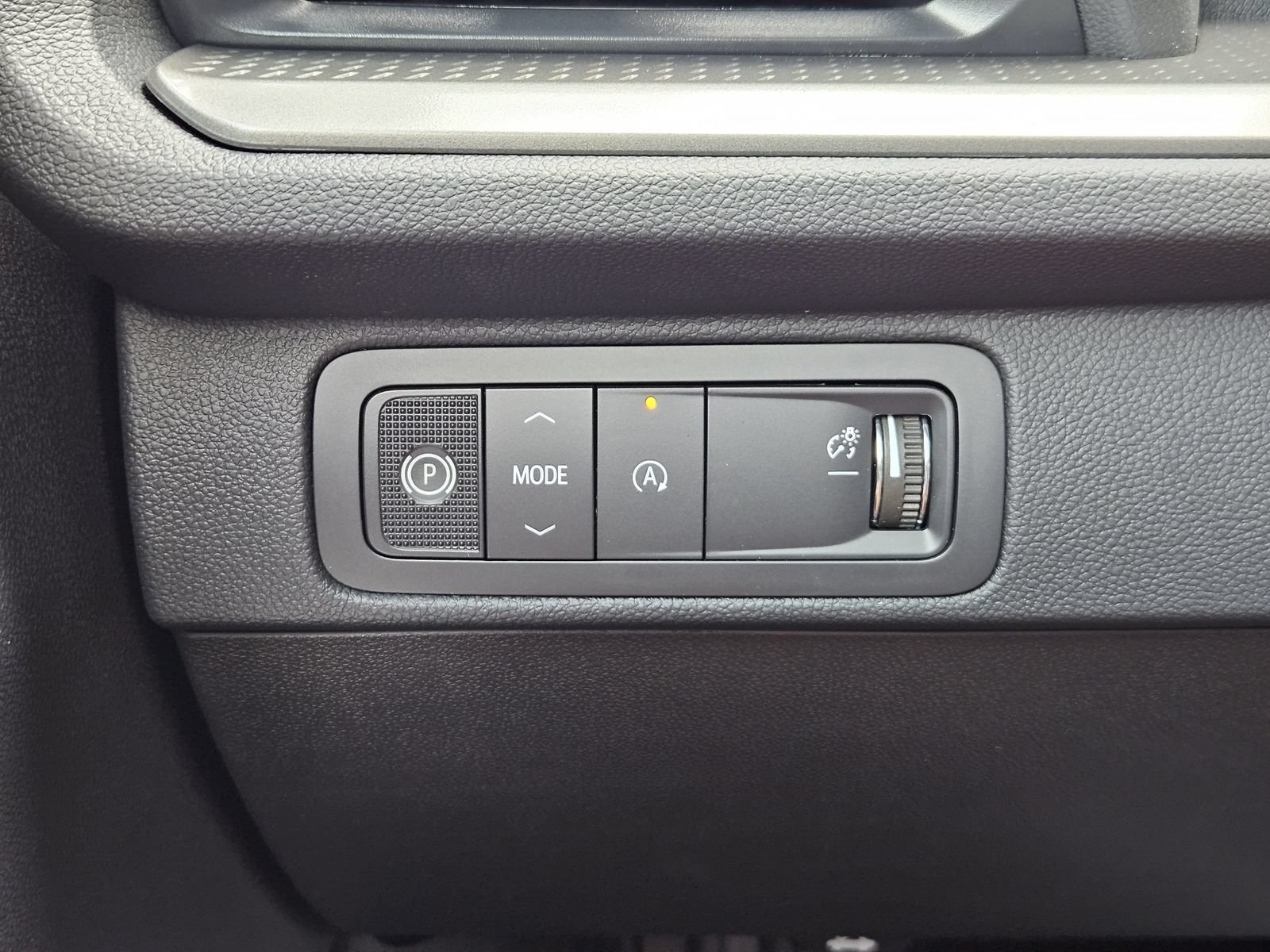 New 2027 Chevrolet Traverse LT FWD image 22