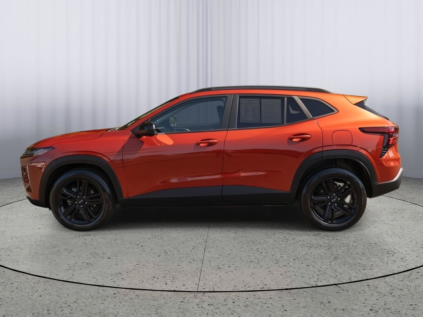 Used 2024 Chevrolet Trax ACTIV w/ Driver Confidence Package FWD image 19