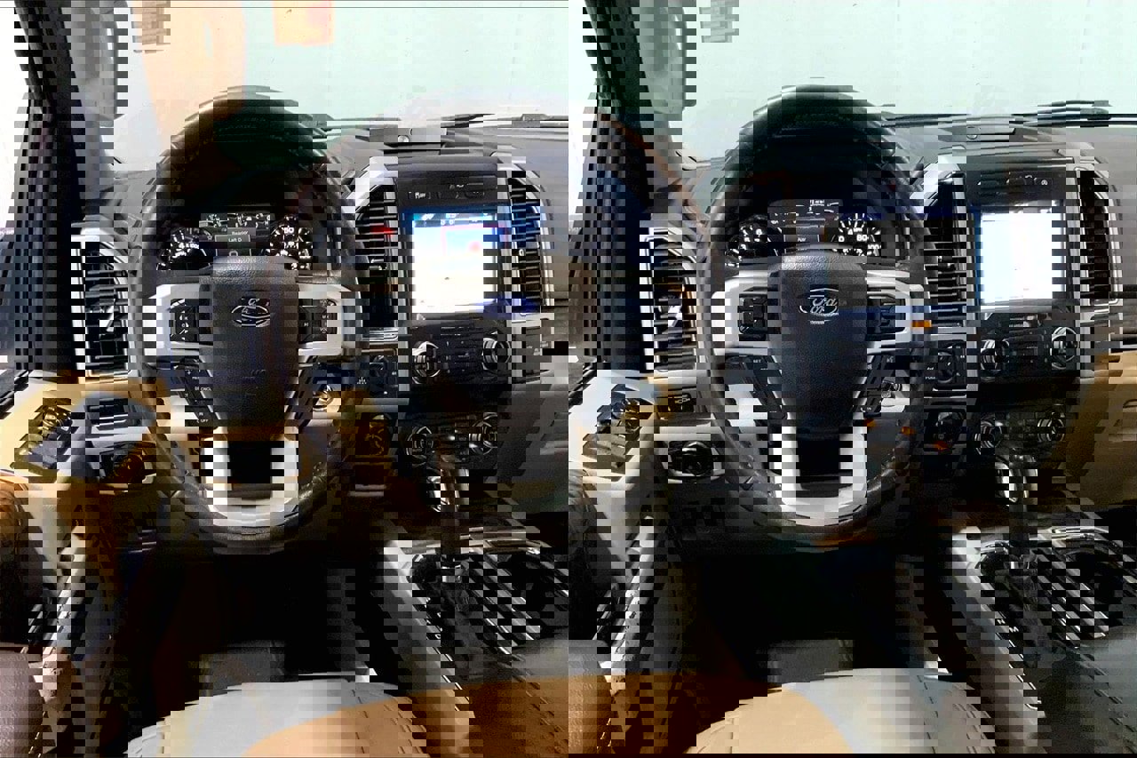 Used 2019 Ford F150 Lariat w/ Equipment Group 502A Luxury image 14