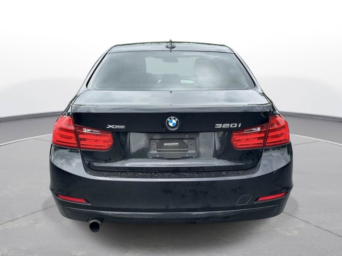 Used 2015 BMW 320i xDrive Sedan AWD/4WD image 7
