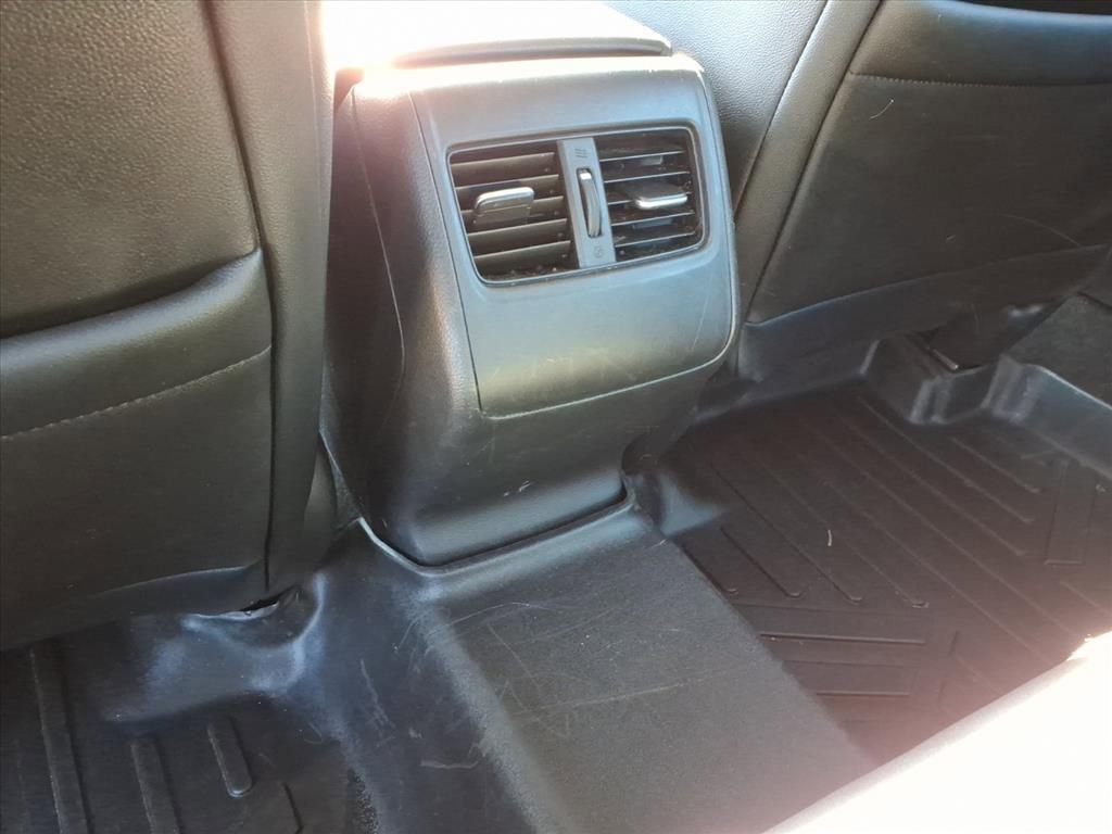 Used 2019 Honda Accord EX-L image 32