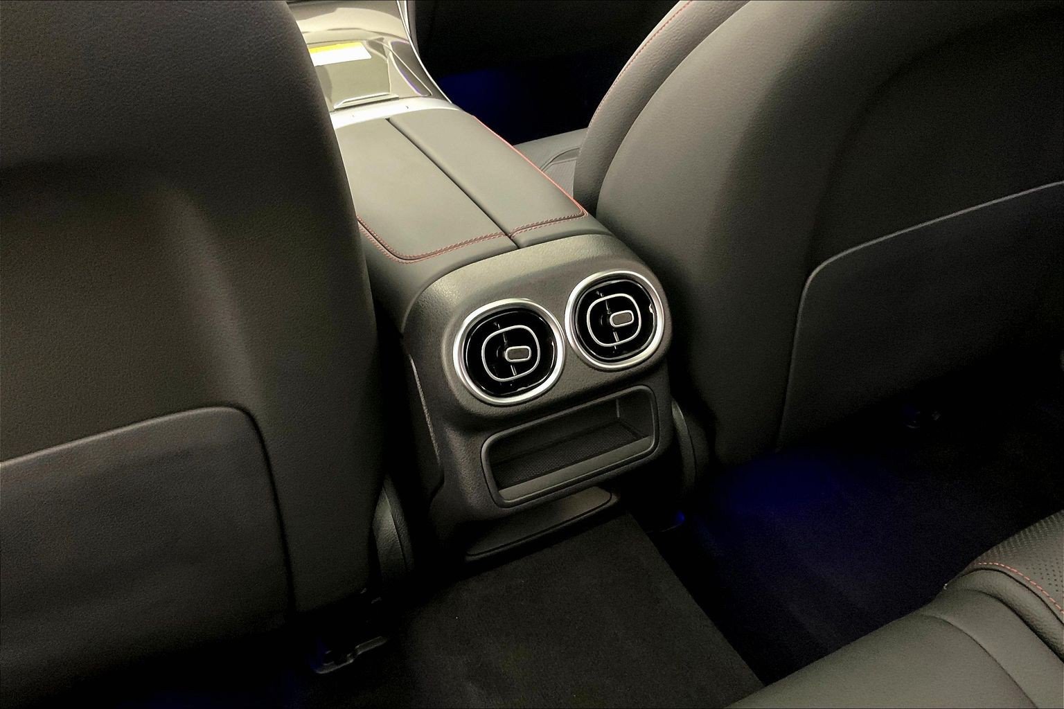 Certified 2025 Mercedes-Benz GLC 43 AMG 4MATIC image 10