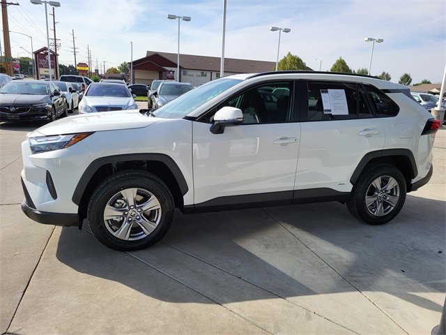 Used 2025 Toyota RAV4 XLE image 40