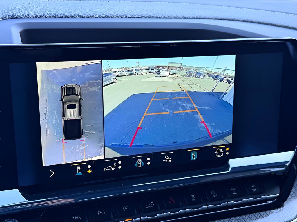 Used 2022 Chevrolet Silverado 1500 ZR2 w/ Technology Package image 13