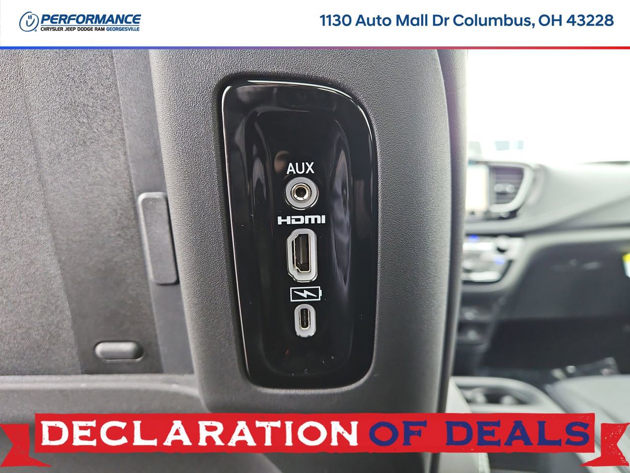 New 2026 Chrysler Pacifica Select image 18