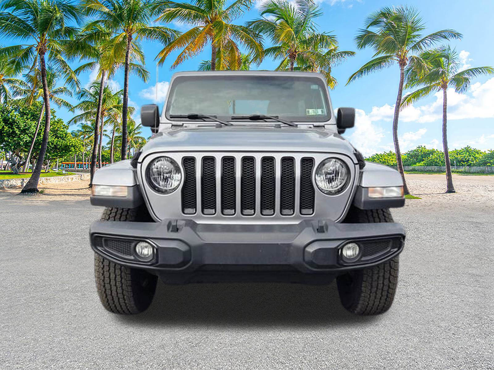 Used 2020 Jeep Wrangler Unlimited Sahara AWD/4WD image 2