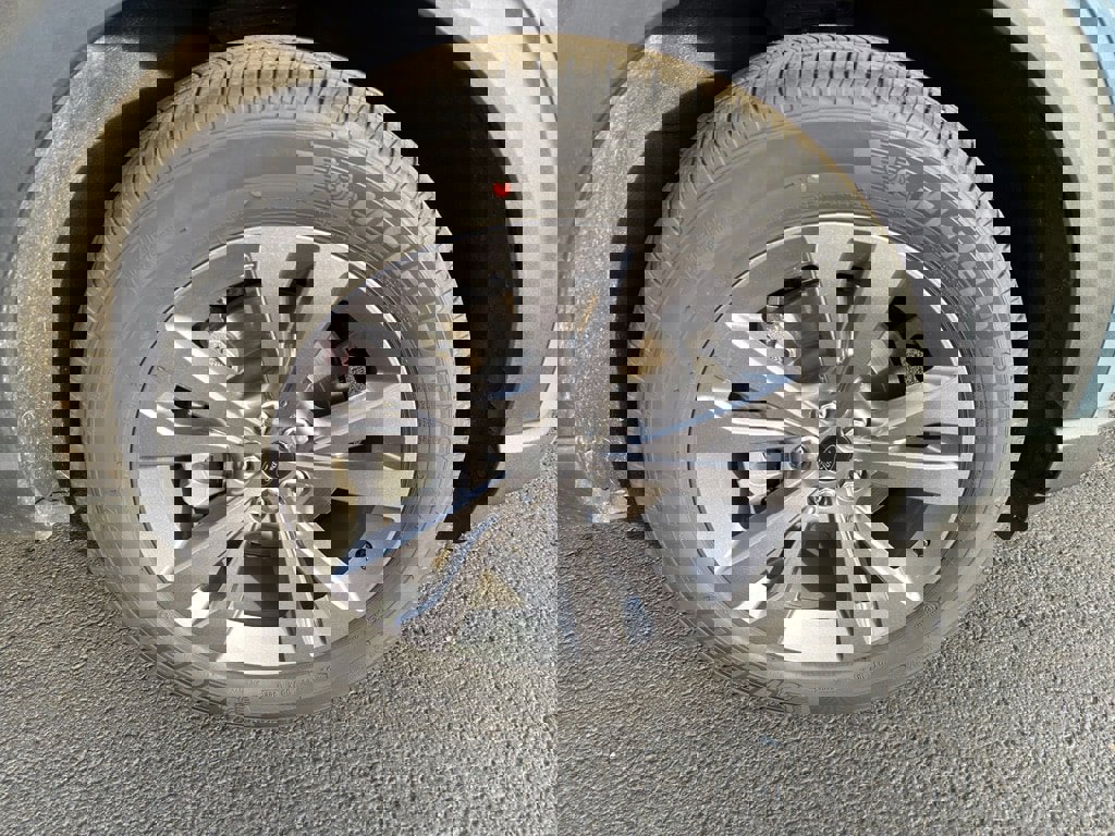 New 2026 Ford Explorer Active w/ Active Comfort Package image 12