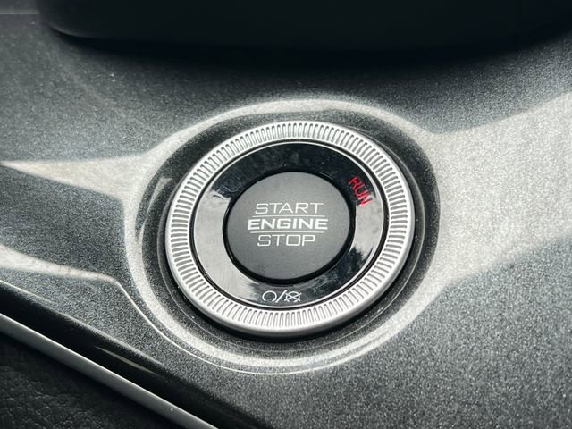 Used 2023 Jeep Grand Cherokee L Laredo image 32