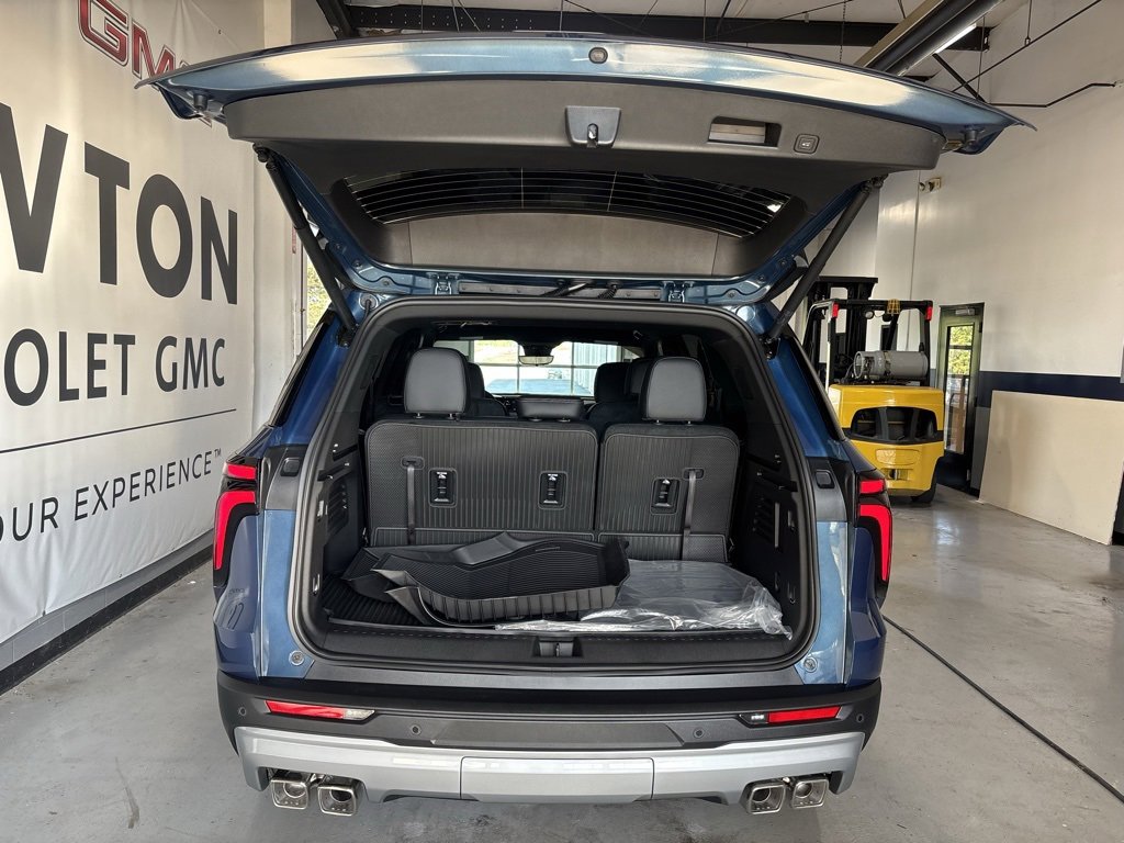 New 2026 Chevrolet Traverse LT w/ Driver Confidence Package image 31