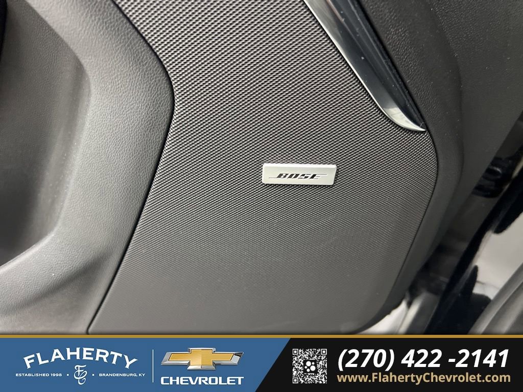 Used 2025 Chevrolet Suburban High Country image 23
