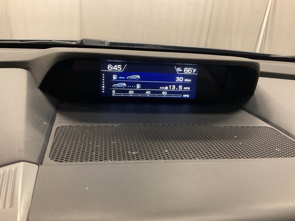 Used 2022 Subaru Ascent Limited w/ Technology Package AWD/4WD image 16