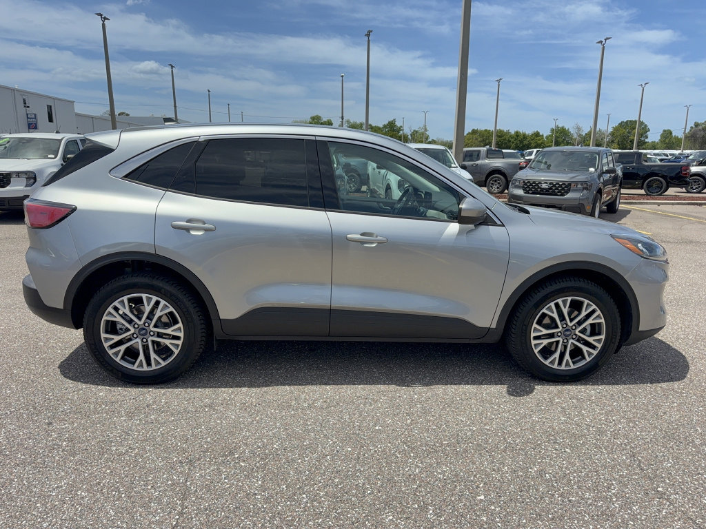 Certified 2022 Ford Escape SEL AWD/4WD image 5