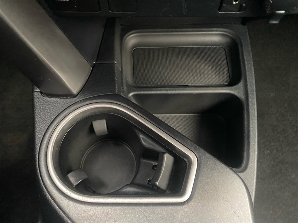 Used 2016 Toyota RAV4 LE image 26