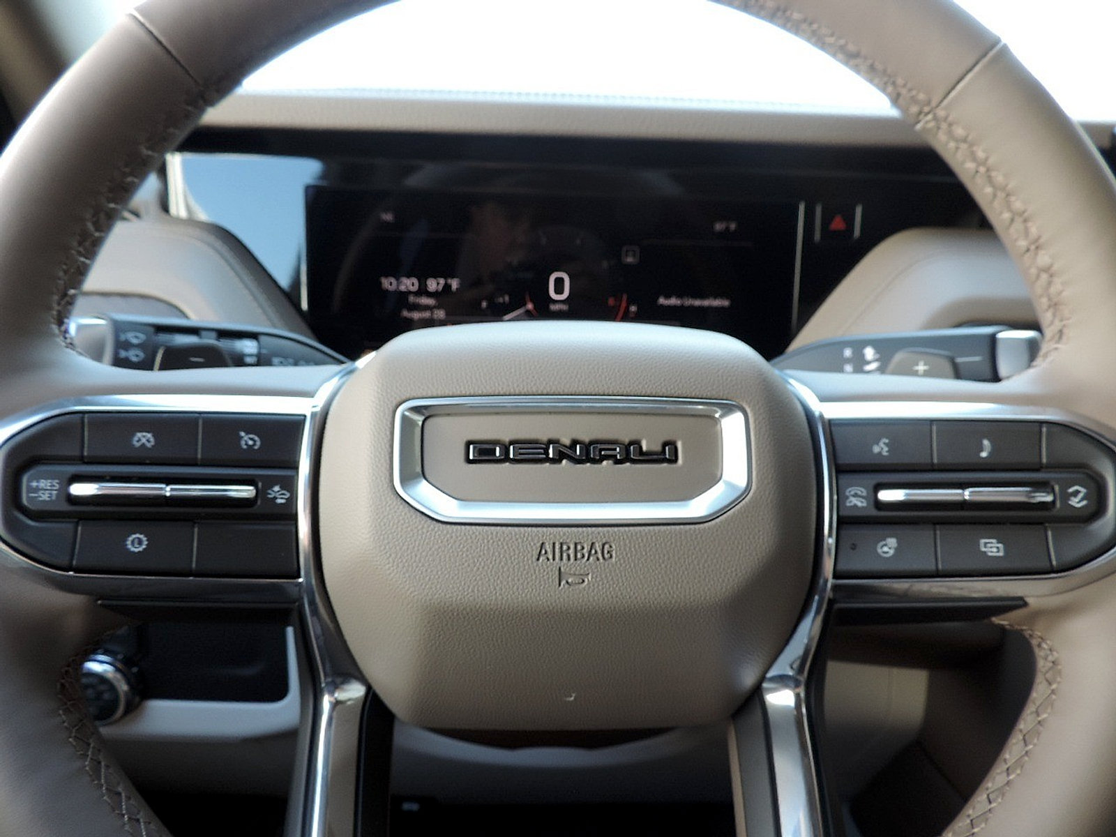 New 2026 GMC Yukon XL Denali w/ Sun & Power Step Package AWD/4WD image 28