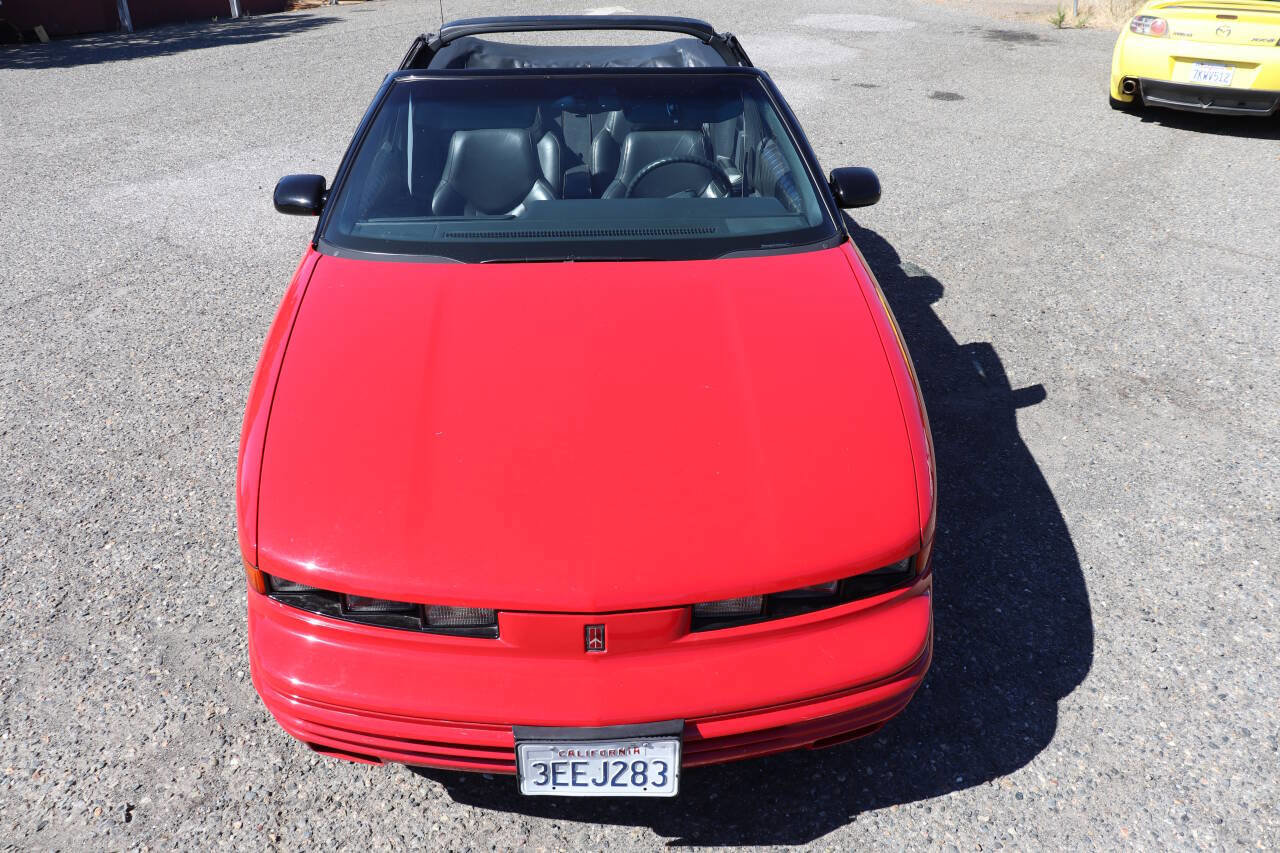Used 1993 Oldsmobile Cutlass Supreme Convertible image 2