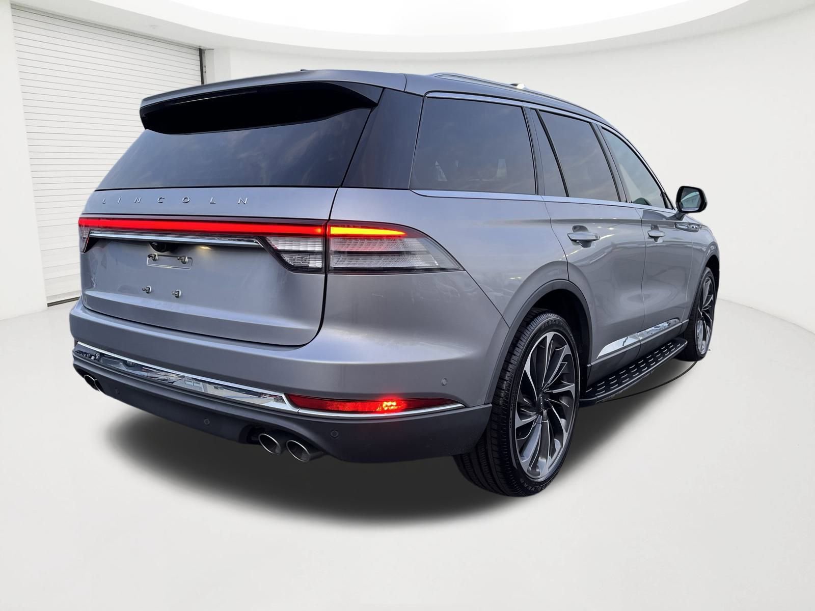 Used 2021 Lincoln Aviator Reserve w/ Equipment Group 201A image 5