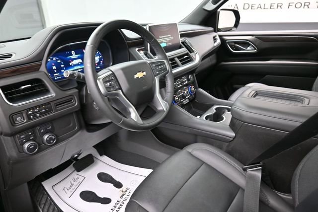 Used 2023 Chevrolet Tahoe LT w/ Luxury Package AWD/4WD image 18