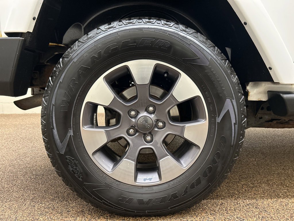 Used 2013 Jeep Wrangler Unlimited Sahara w/ Trailer Tow Group image 27