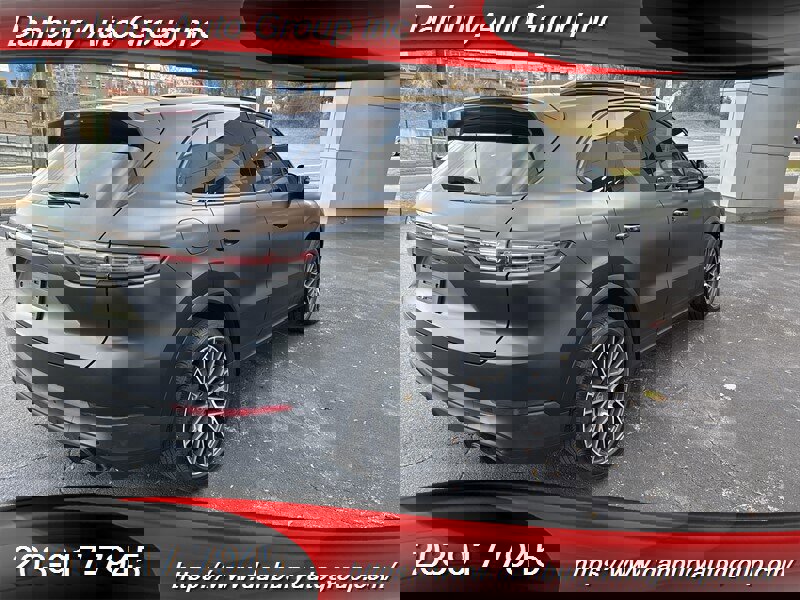 Used 2021 Porsche Cayenne S w/ Premium Package image 7