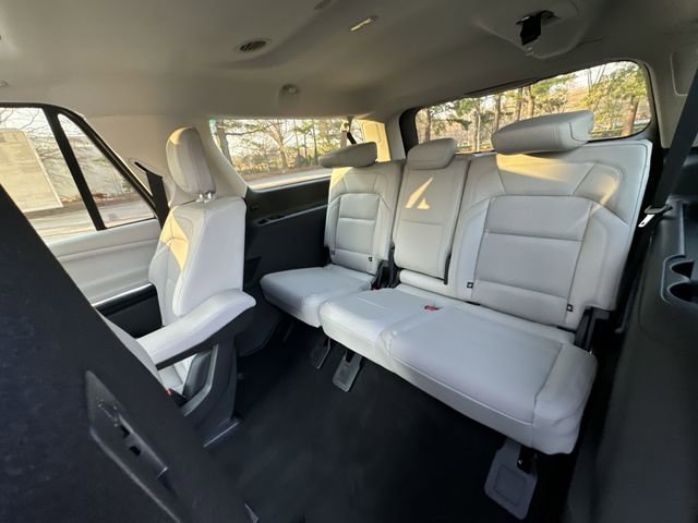 New 2026 Lincoln Navigator L Reserve image 24