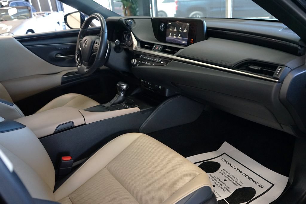 Used 2021 Lexus ES 250 w/ Premium Package AWD/4WD image 45
