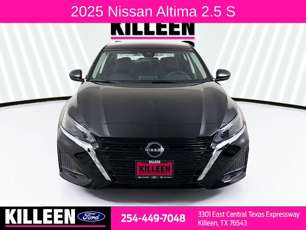 Used 2025 Nissan Altima 2.5 S image 2