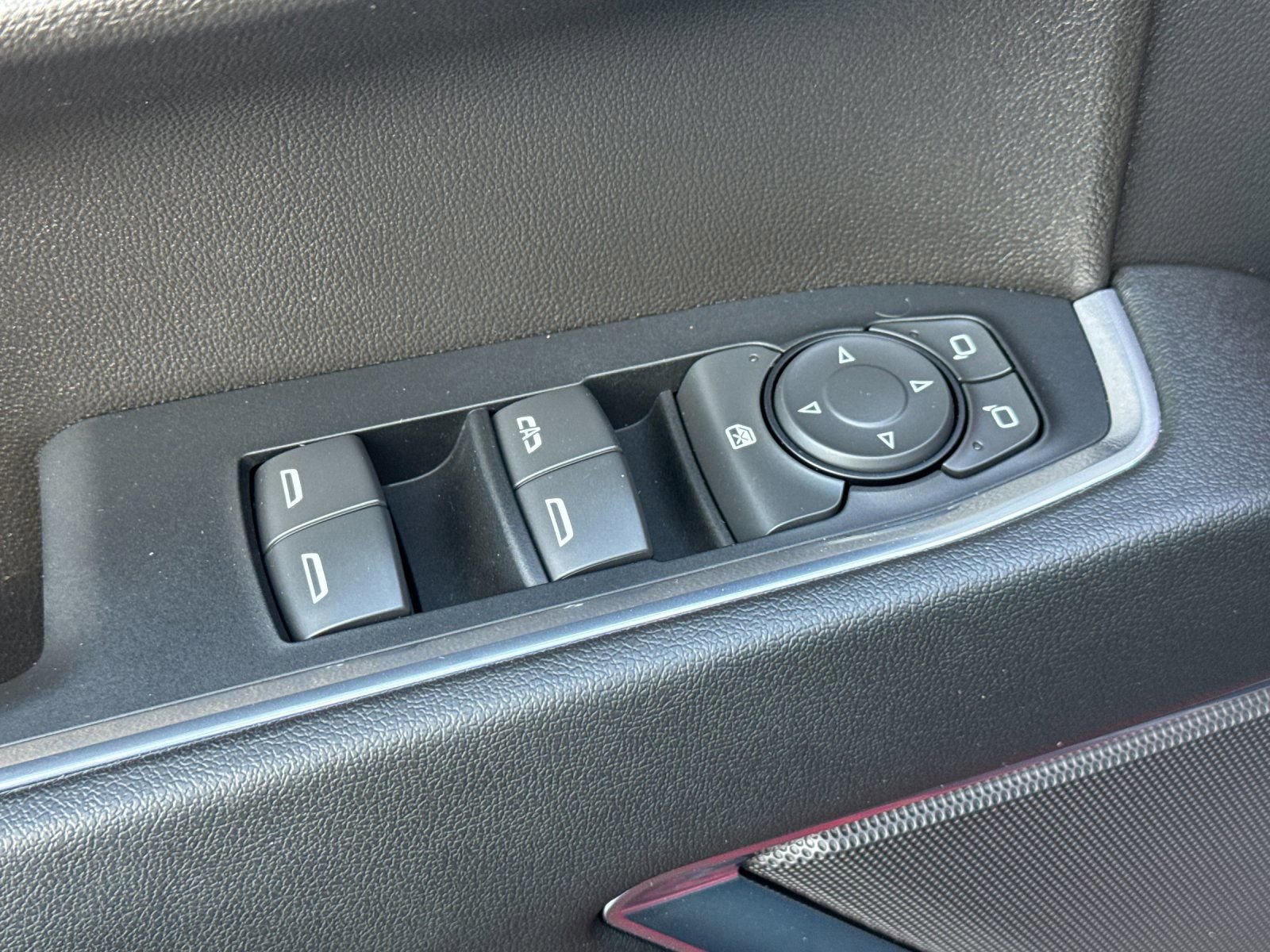 Used 2023 Chevrolet Silverado 1500 RST image 11