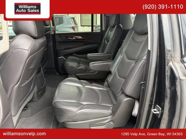 Used 2020 Cadillac Escalade ESV Luxury w/ Escalade Sport Edition AWD/4WD image 13