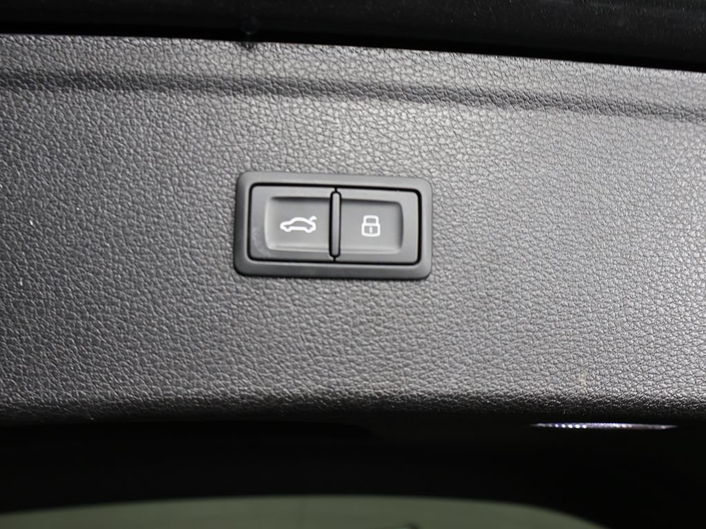 Used 2023 Audi Q5 2.0T Premium w/ Convenience Package AWD/4WD image 49