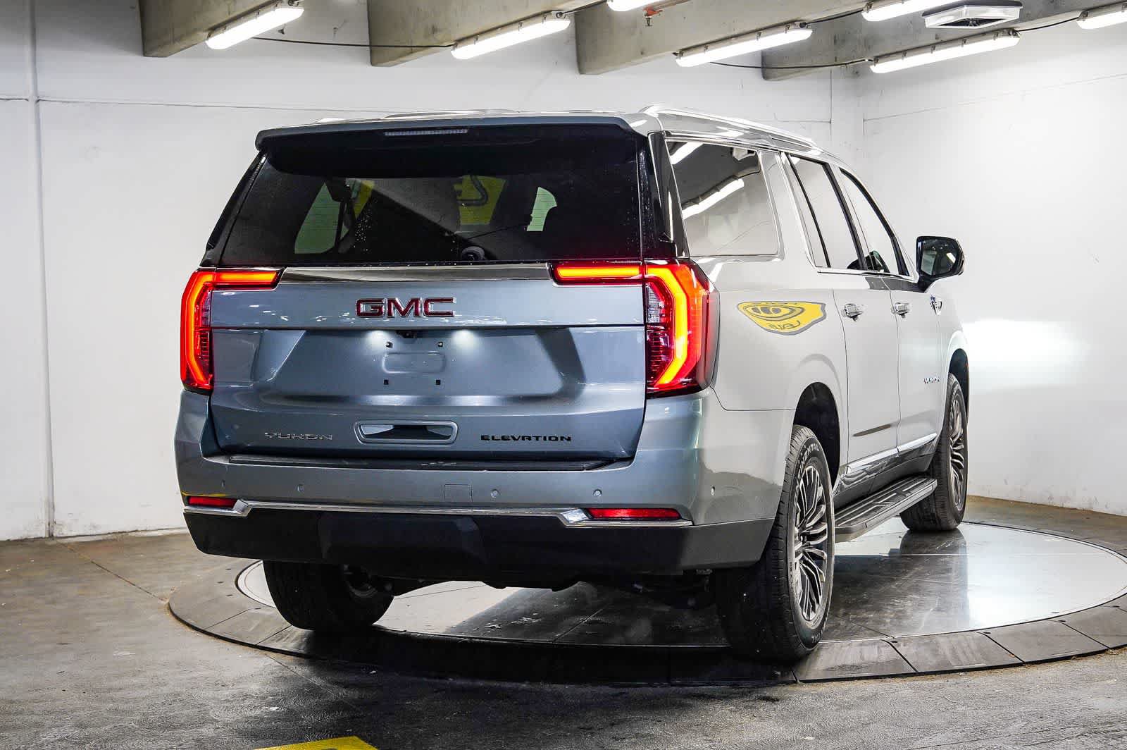 Used 2026 GMC Yukon XL Elevation AWD/4WD image 6
