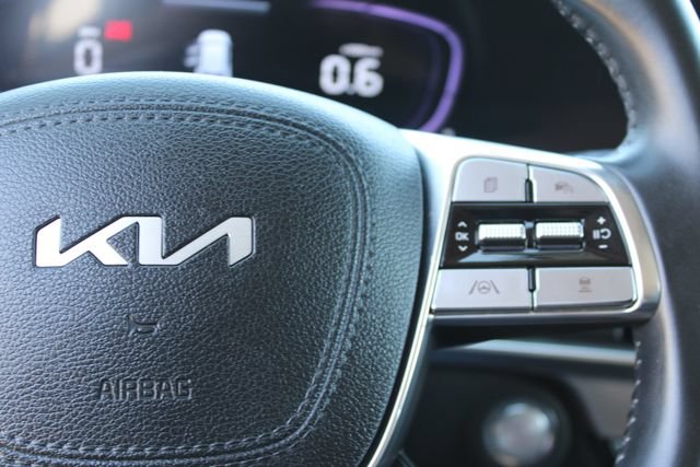 Used 2024 Kia Telluride LX FWD image 17
