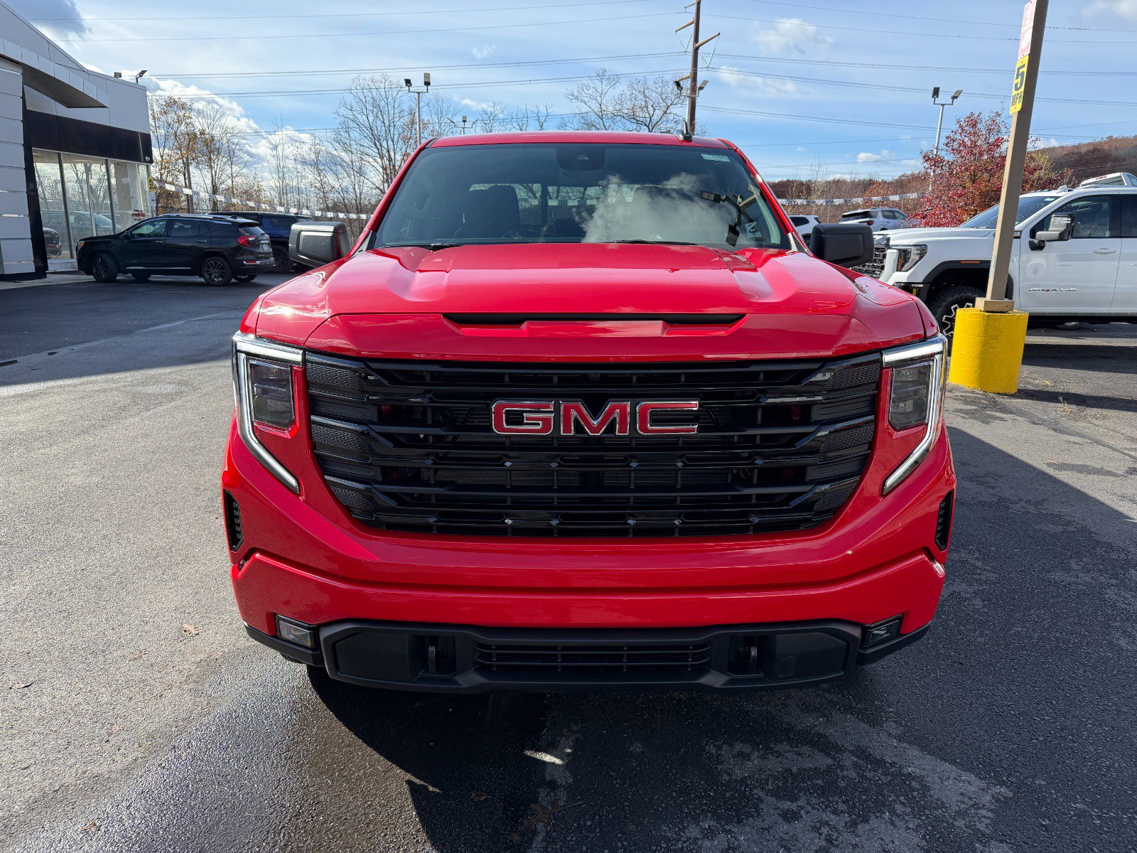 New 2026 GMC Sierra 1500 Elevation image 8