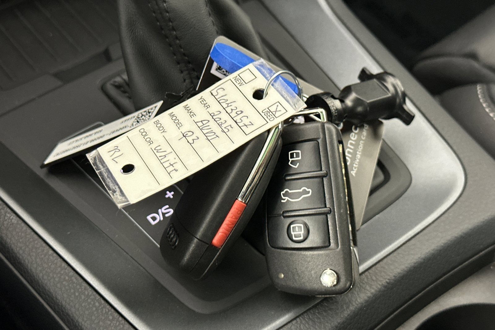 Used 2025 Audi Q3 2.0T Premium w/ Convenience Package image 23